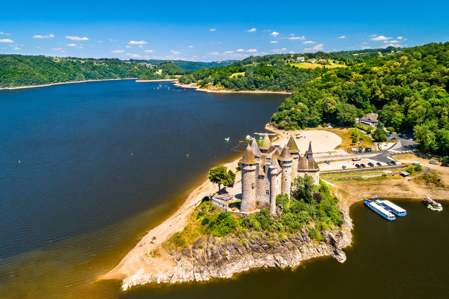 een kasteel aan de Dordogne